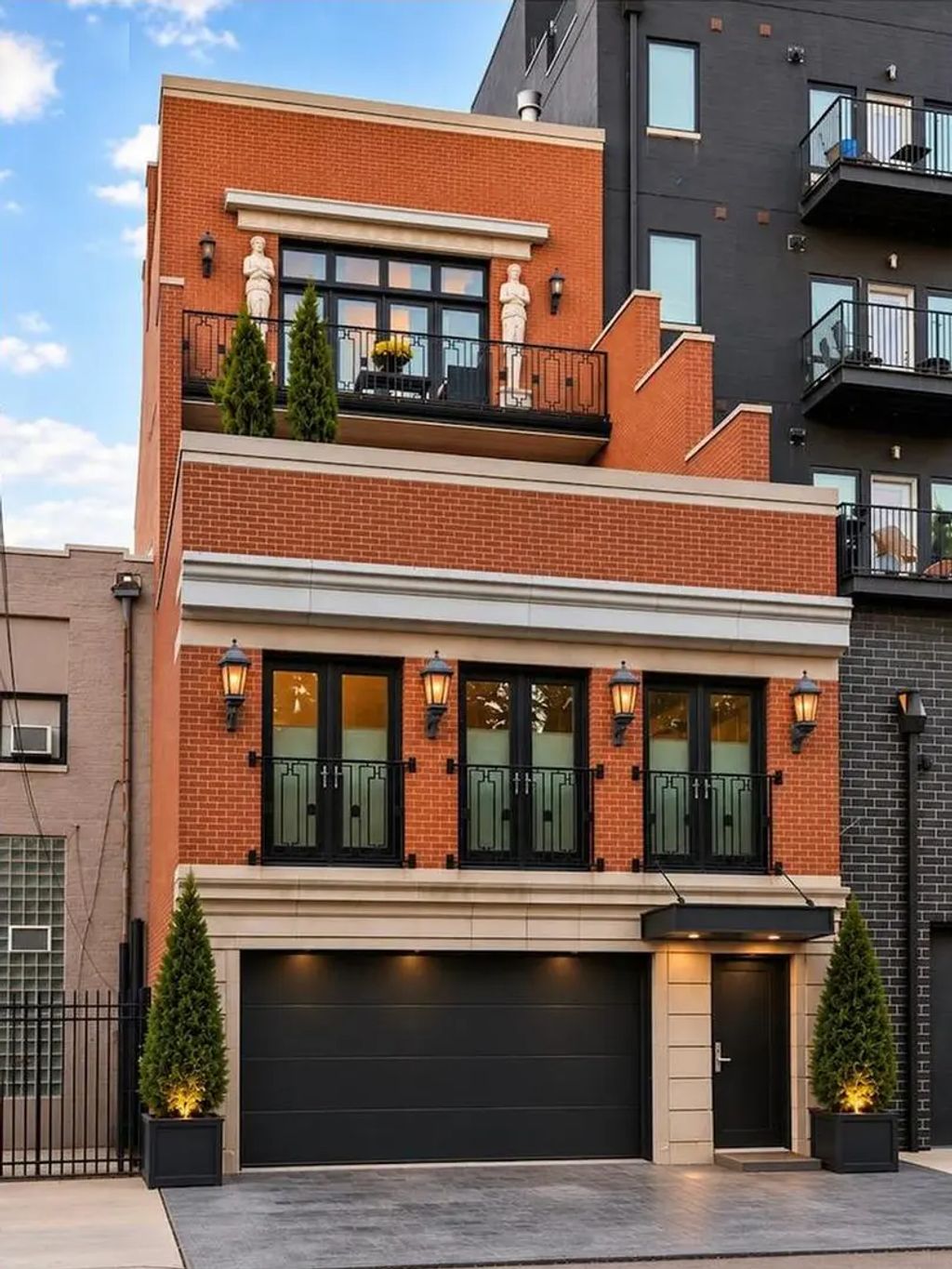 2232 N Janssen Avenue, Chicago