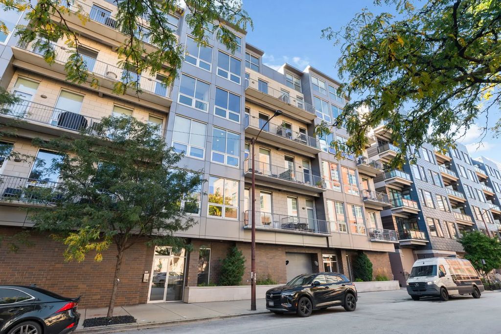 18 N Carpenter Street Phs, Chicago
