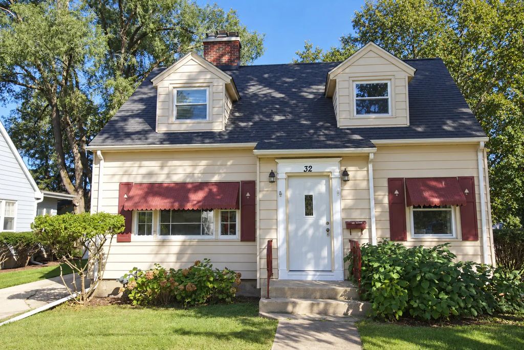 32 S College Street, Batavia