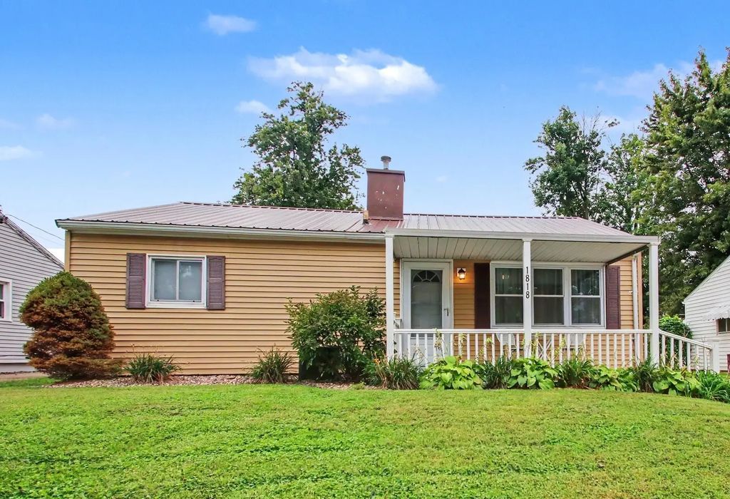 1818 Highland Drive N, Quincy
