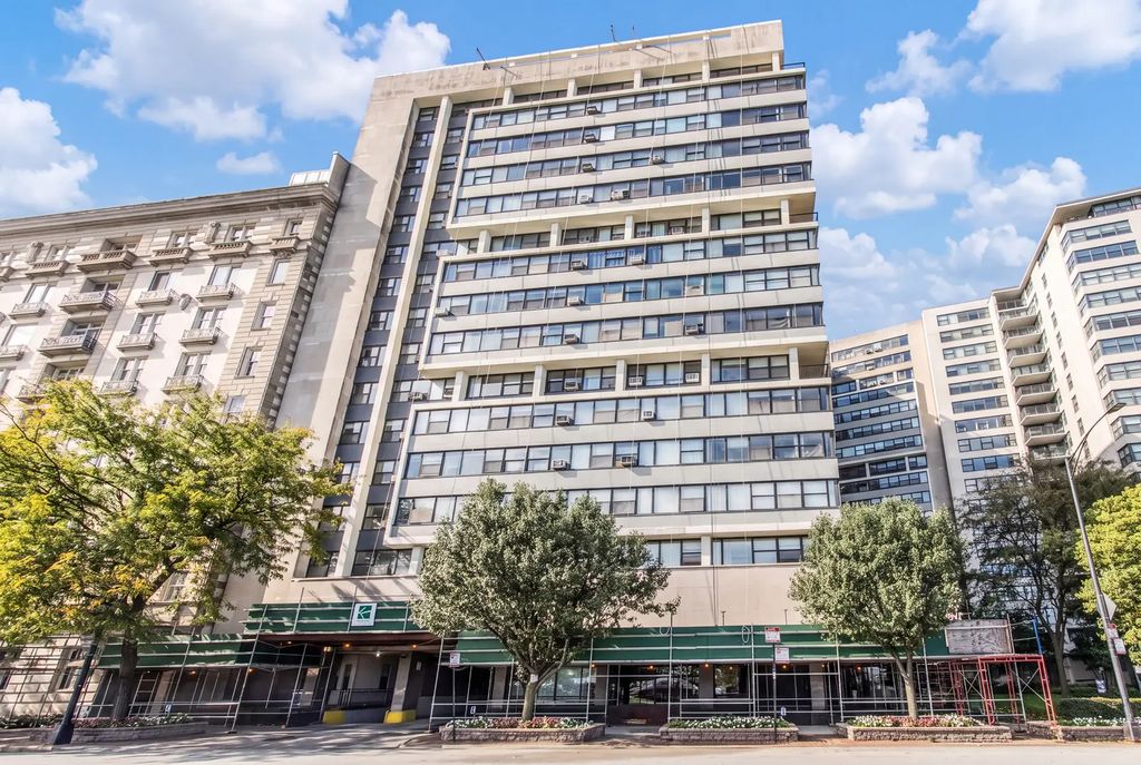 3410 N Lake Shore Drive 15g, Chicago