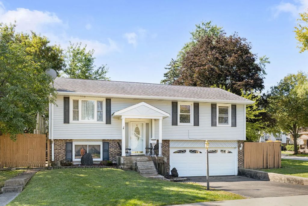 1446 Van Meter Drive, Glendale Heights