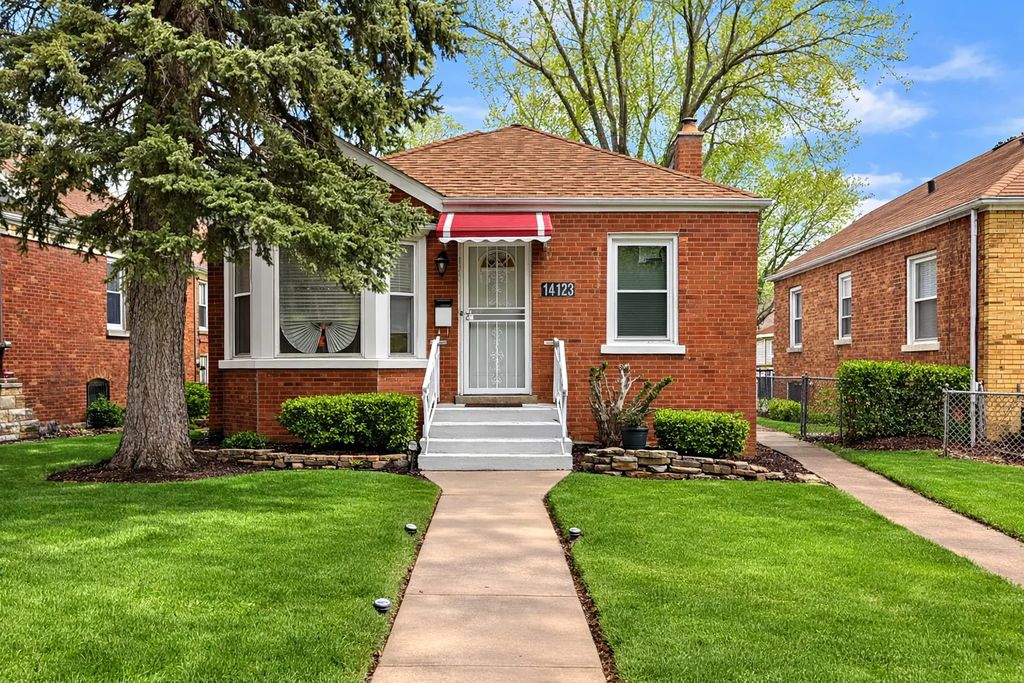 14123 S State Street, Riverdale