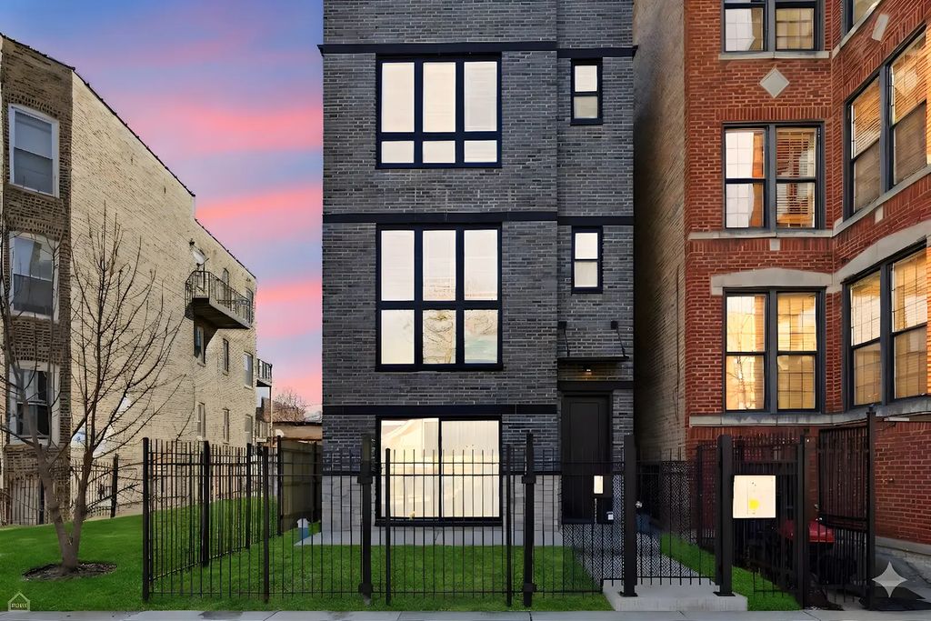 4841 S Prairie Avenue 3, Chicago