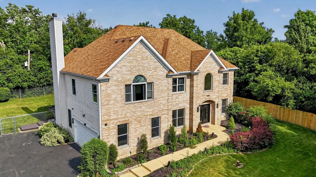 1685 Marion Street, Roselle