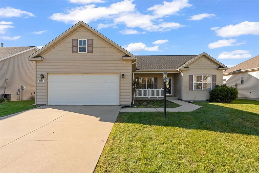 3903 Pebblebrook Lane, Champaign