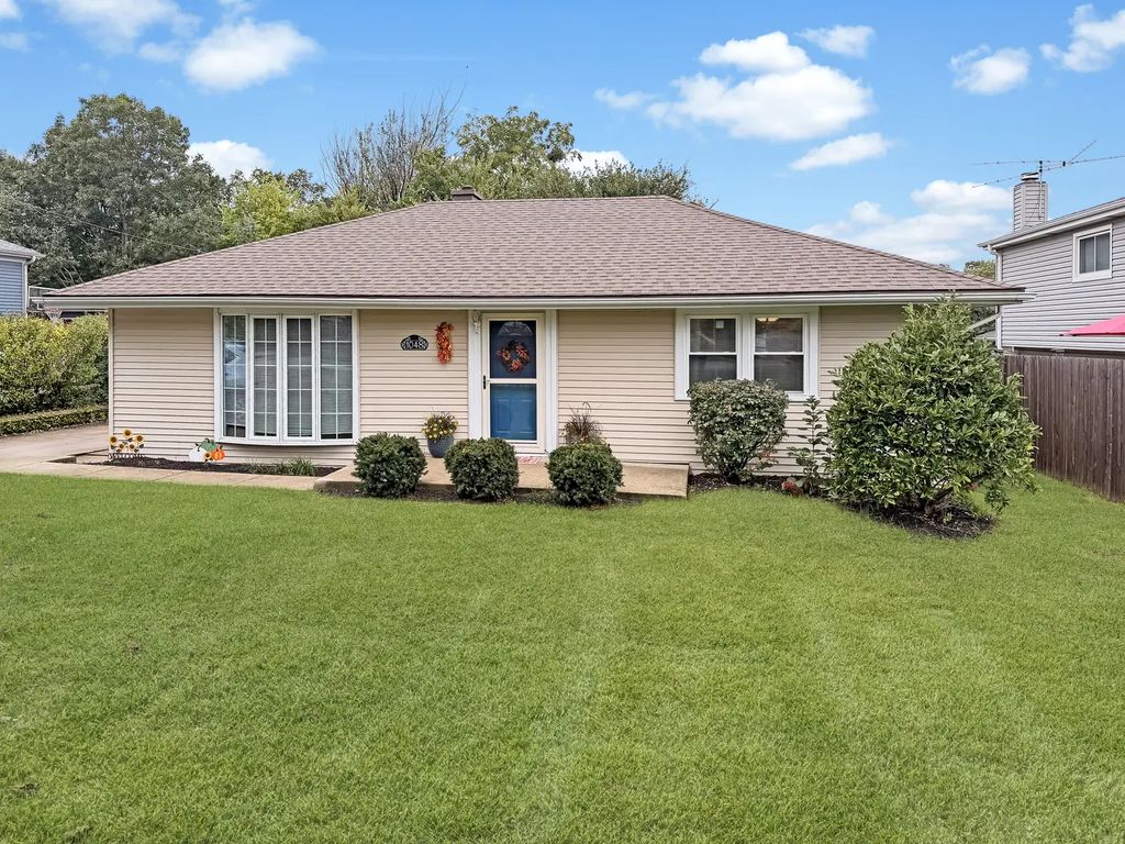 1048 Hermes Avenue, Lemont