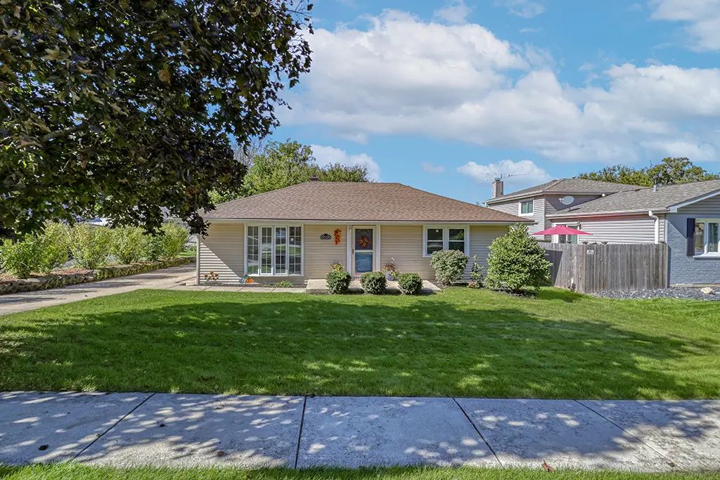 1048 Hermes Avenue, Lemont