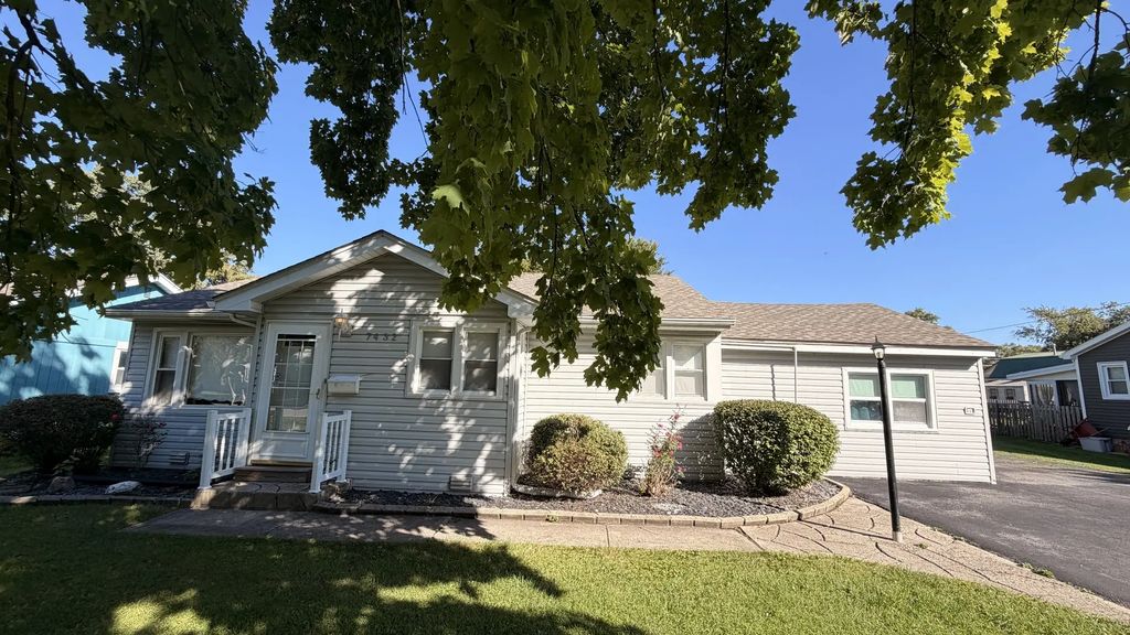7432 W 109 Street, Worth