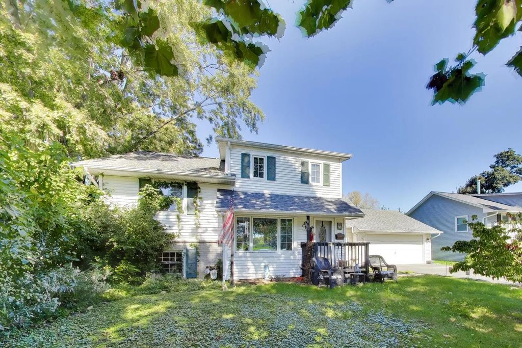 1637 Beecher Avenue, Wheaton