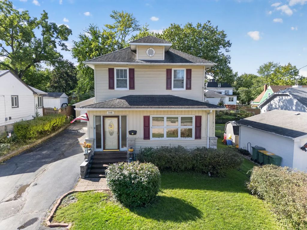 215 E 4th Street, Lockport