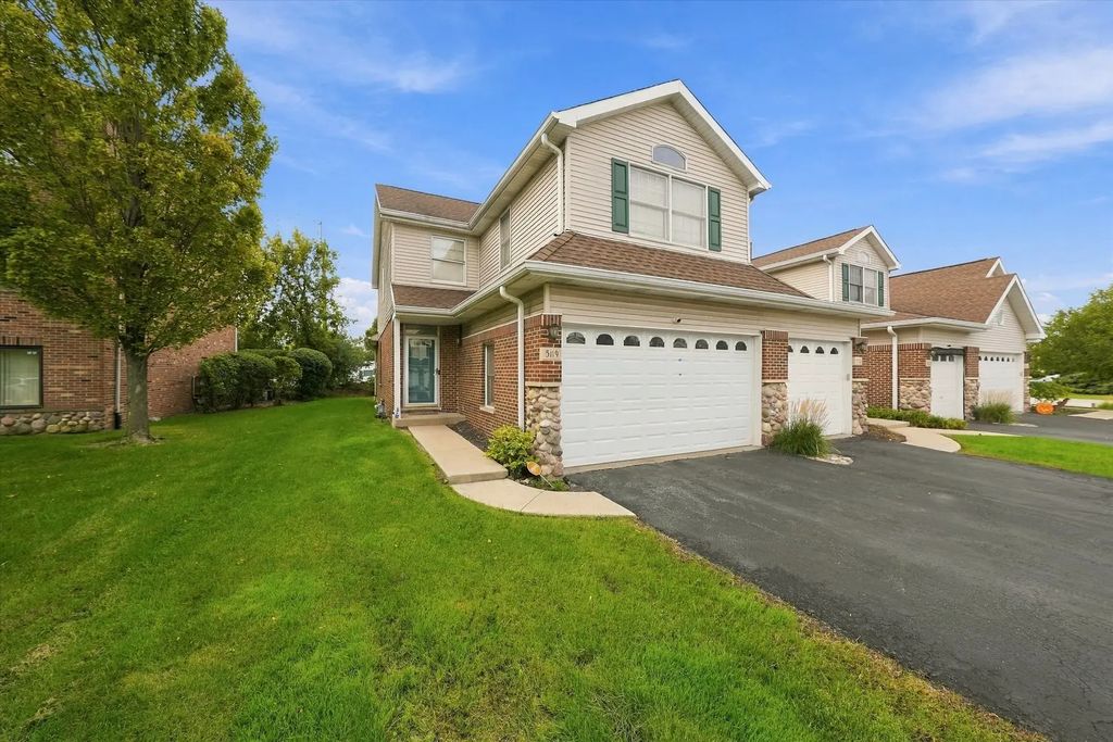 5119 Deblin Lane, Oak Lawn