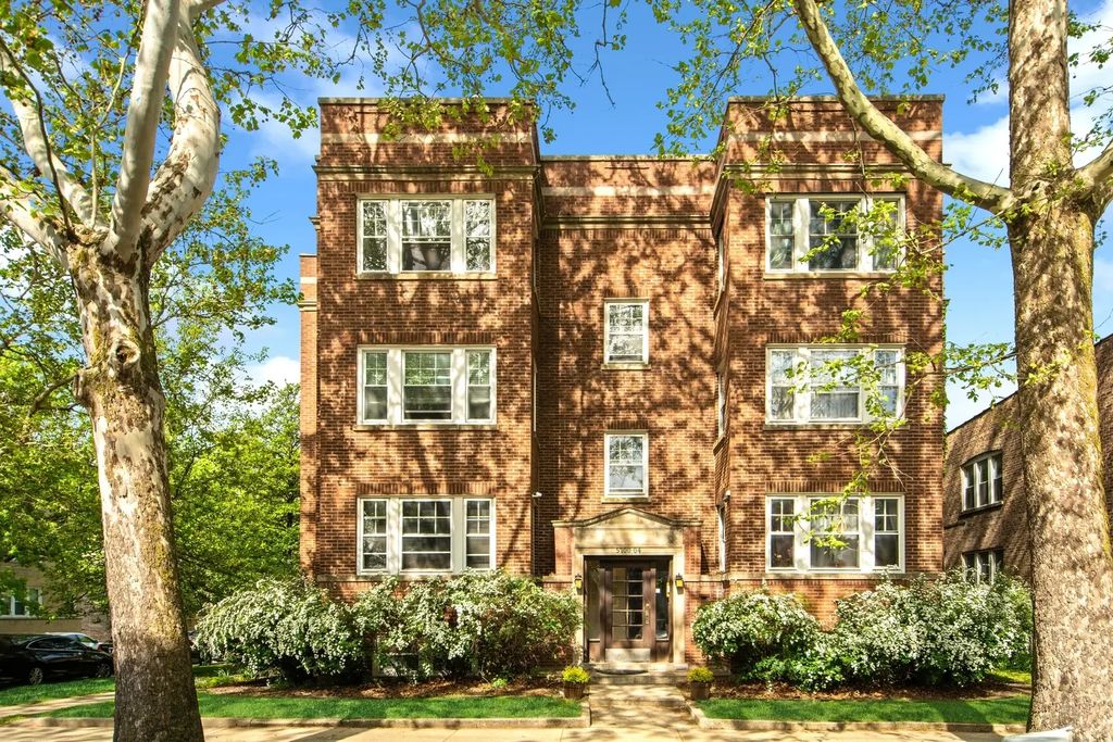 5700 N Artesian Avenue 1s, Chicago