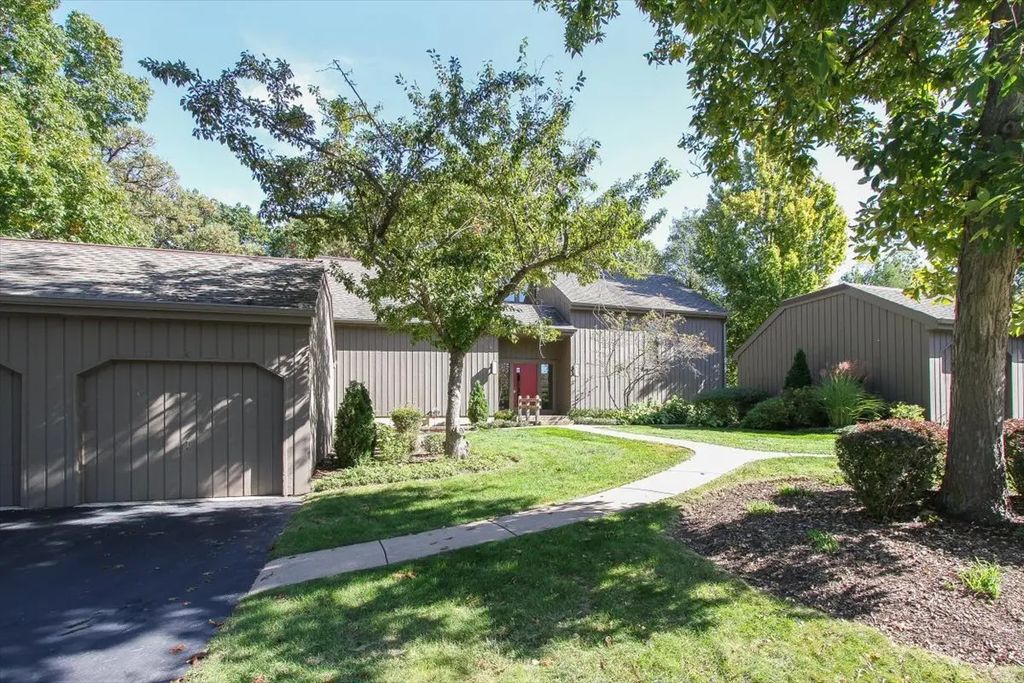 671c Old Barn Road, Lake Barrington