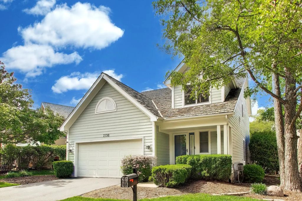 2198 Brookside Lane, Aurora