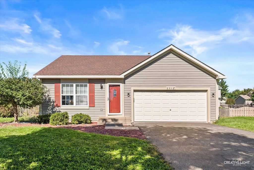 1317 Sherborn Court, Minooka