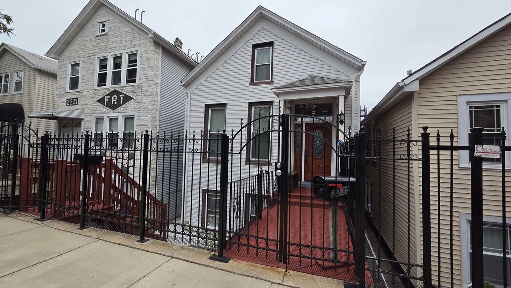 2235 W 21st Place B, Chicago