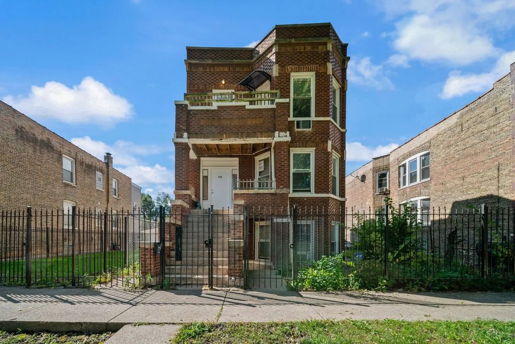 624 N Monticello Avenue 2, Chicago