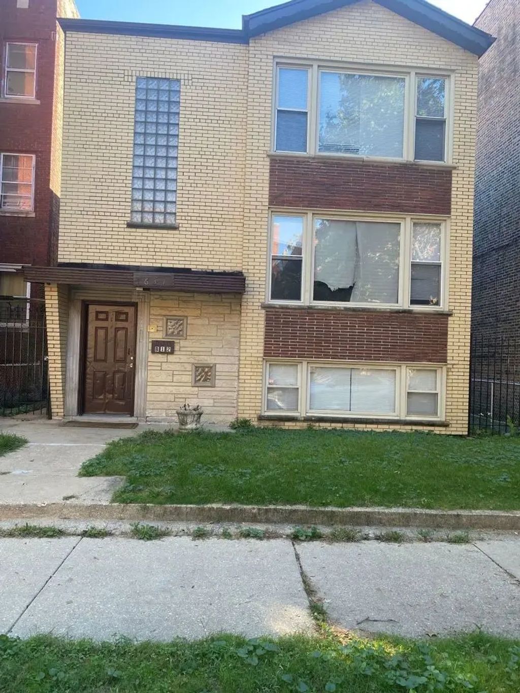 7637 S Essex Avenue 2, Chicago