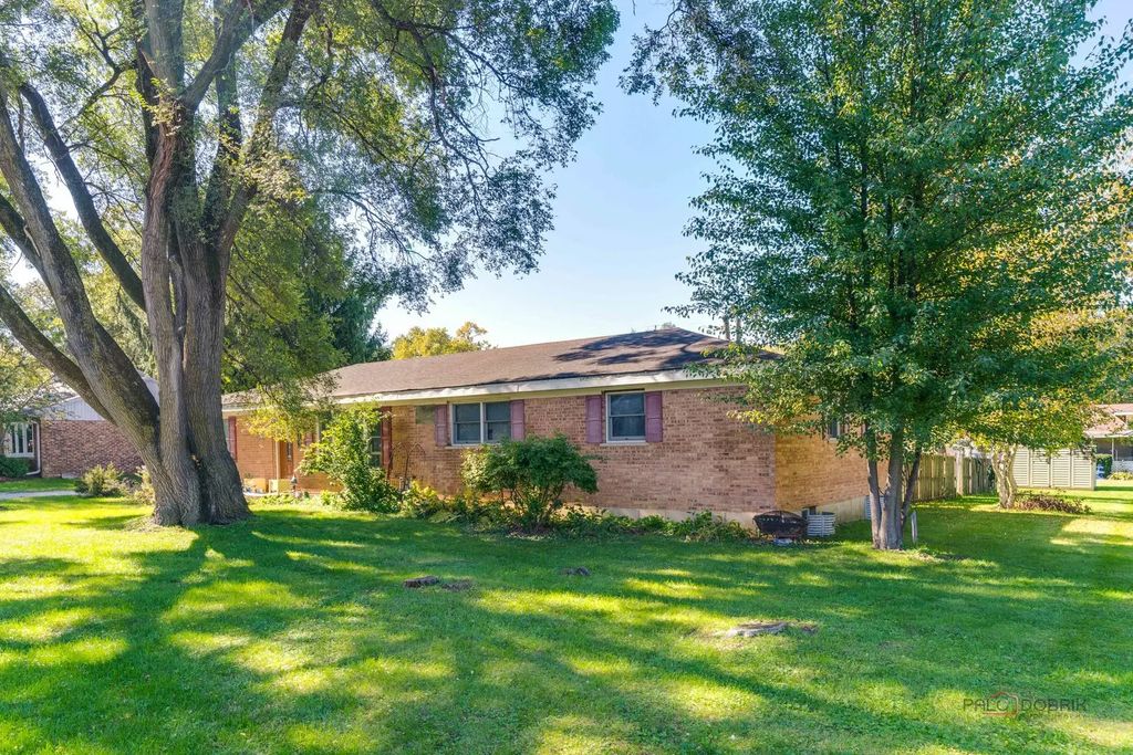 6703 Hawthorne Drive, Cary