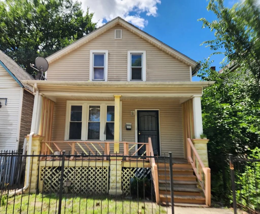 11566 S Lafayette Avenue, Chicago