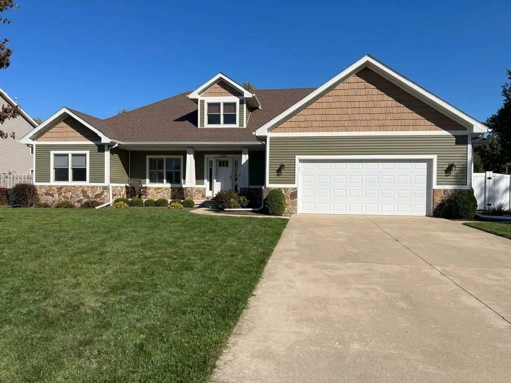 16 Woodside Avenue, Kankakee
