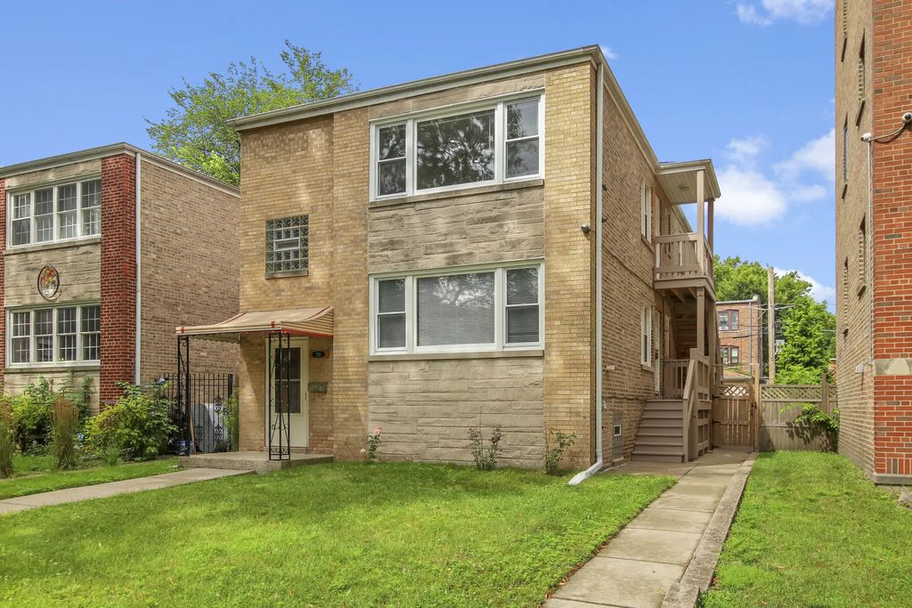236 Callan Avenue 2, Evanston