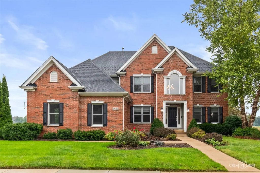 3n709 E Laura Ingalls Wilder Road, St. Charles