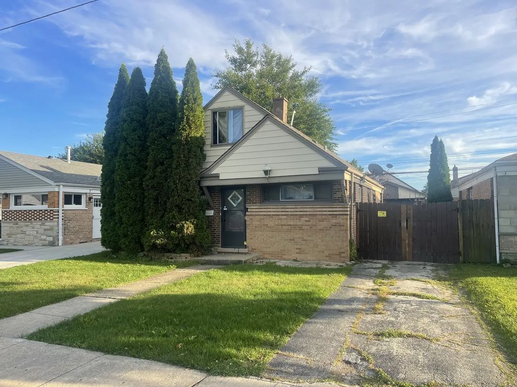 3771 W Pippin Street, Chicago