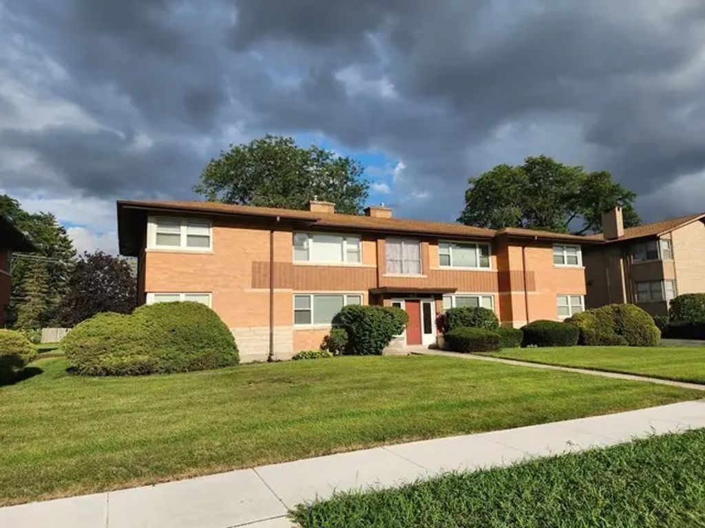 1341 Balmoral Avenue 2s, Westchester