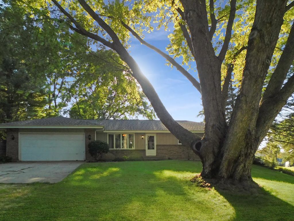12544 Chuckanut Drive, Roscoe