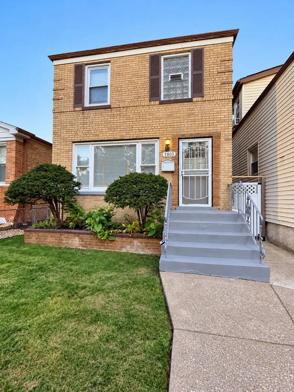 7803 S Champlain Avenue, Chicago