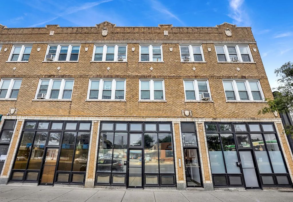 4437 W Fullerton Avenue Sf, Chicago