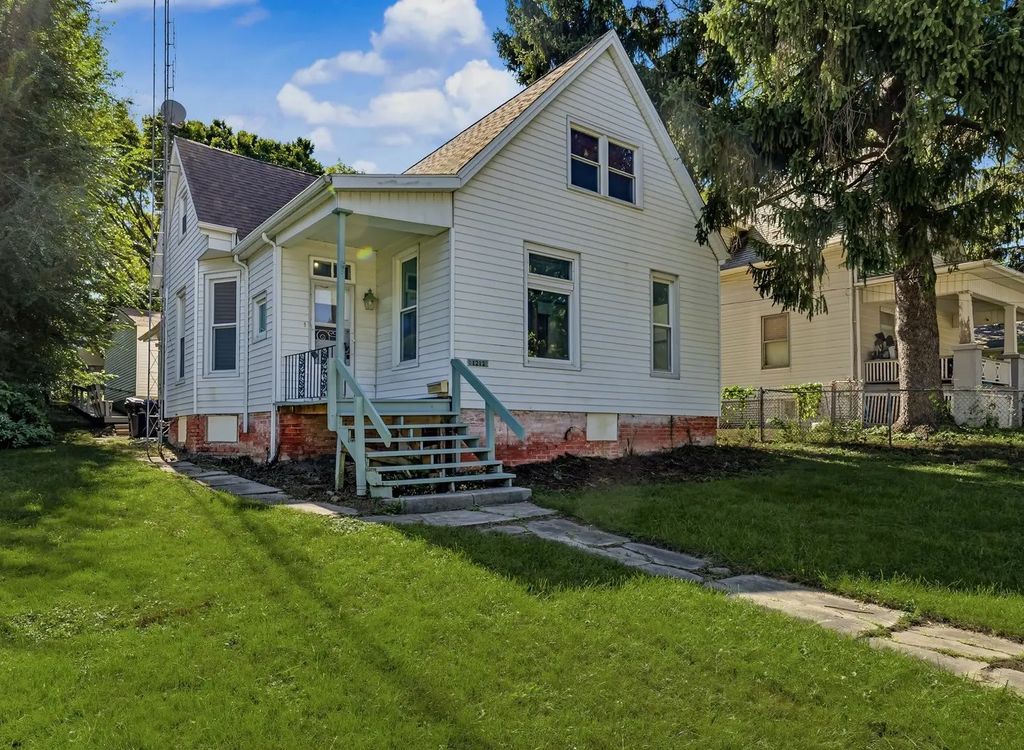 1212 W Olive Street, Bloomington