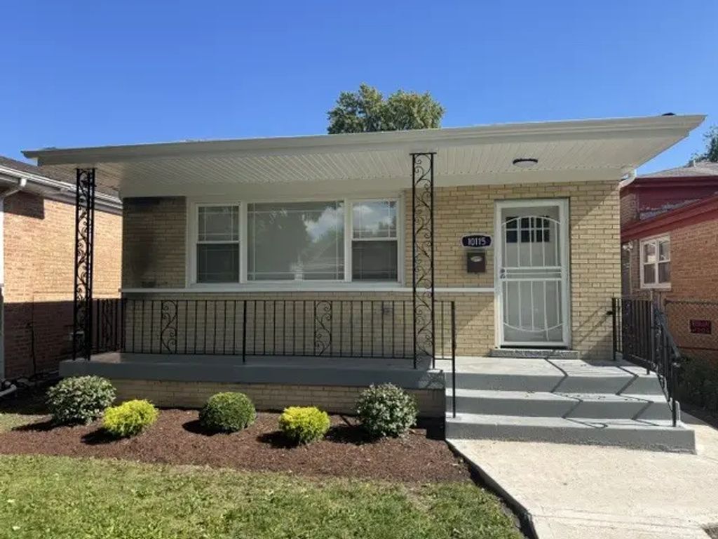 10115 S Indiana Avenue, Chicago