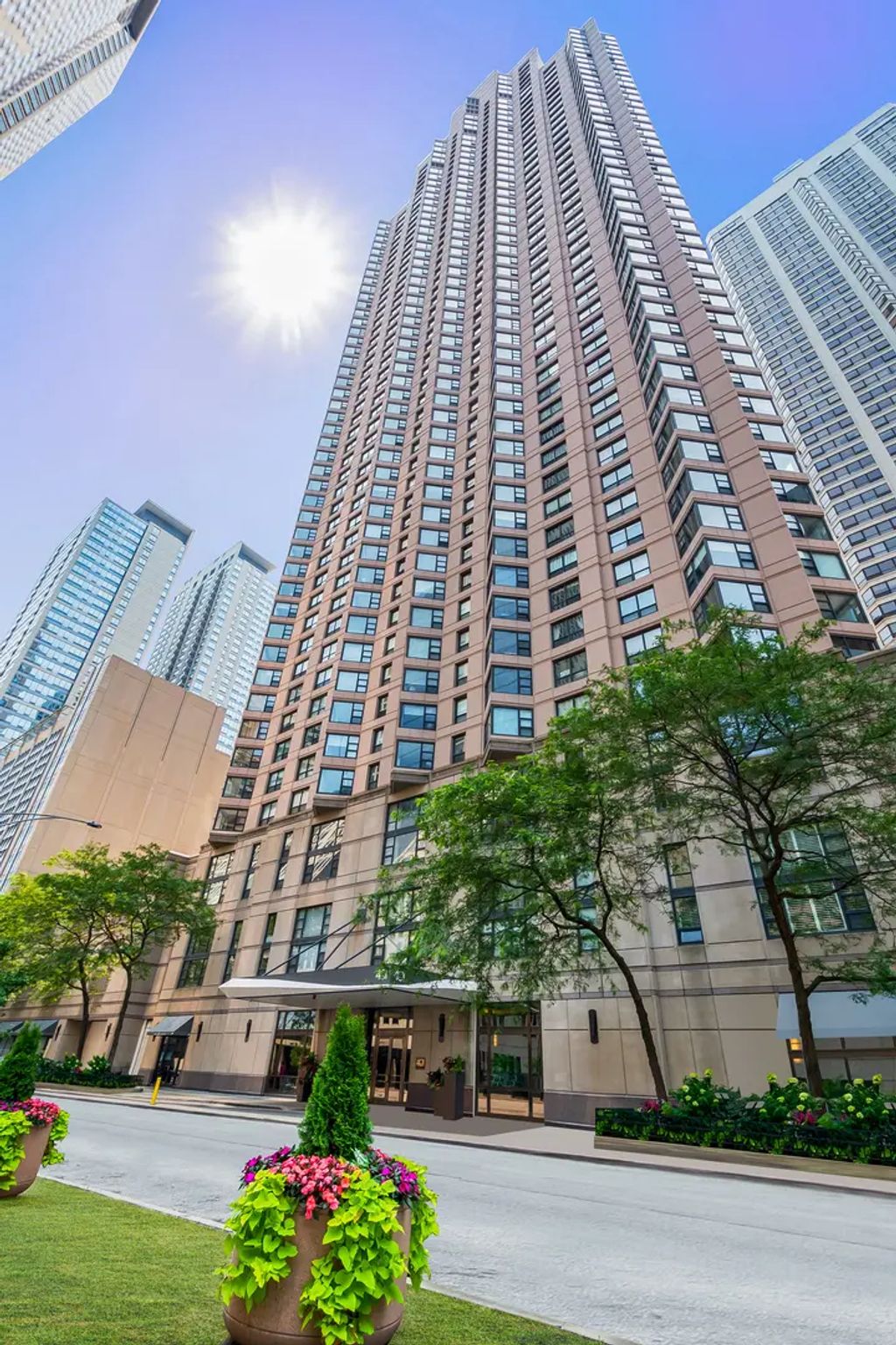 401 E Ontario Street 806, Chicago