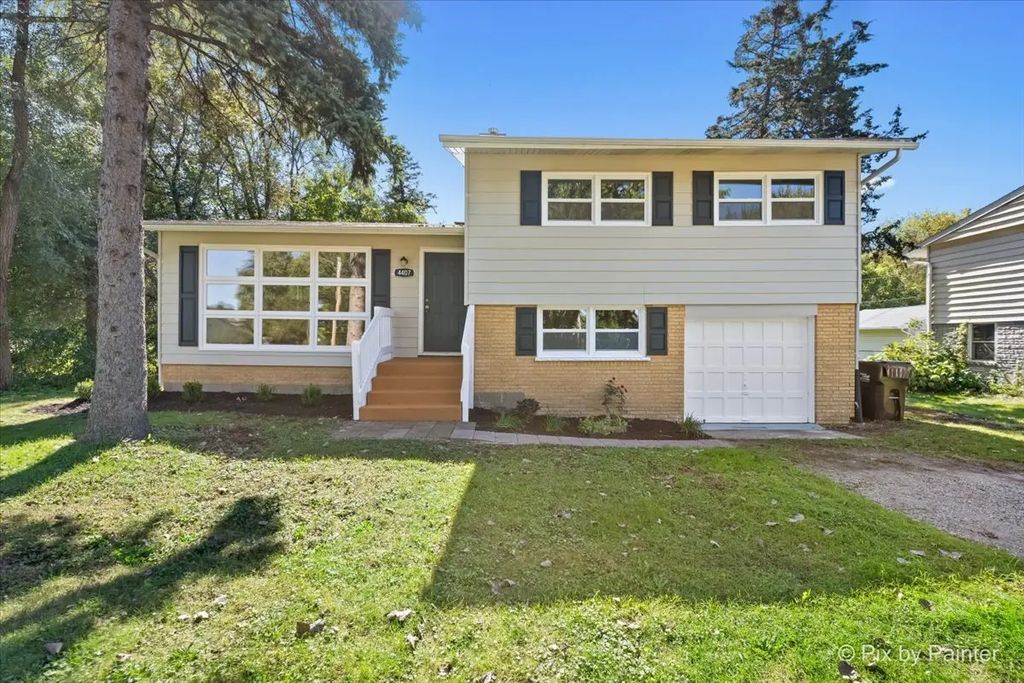 4407 Prairie Avenue, McHenry