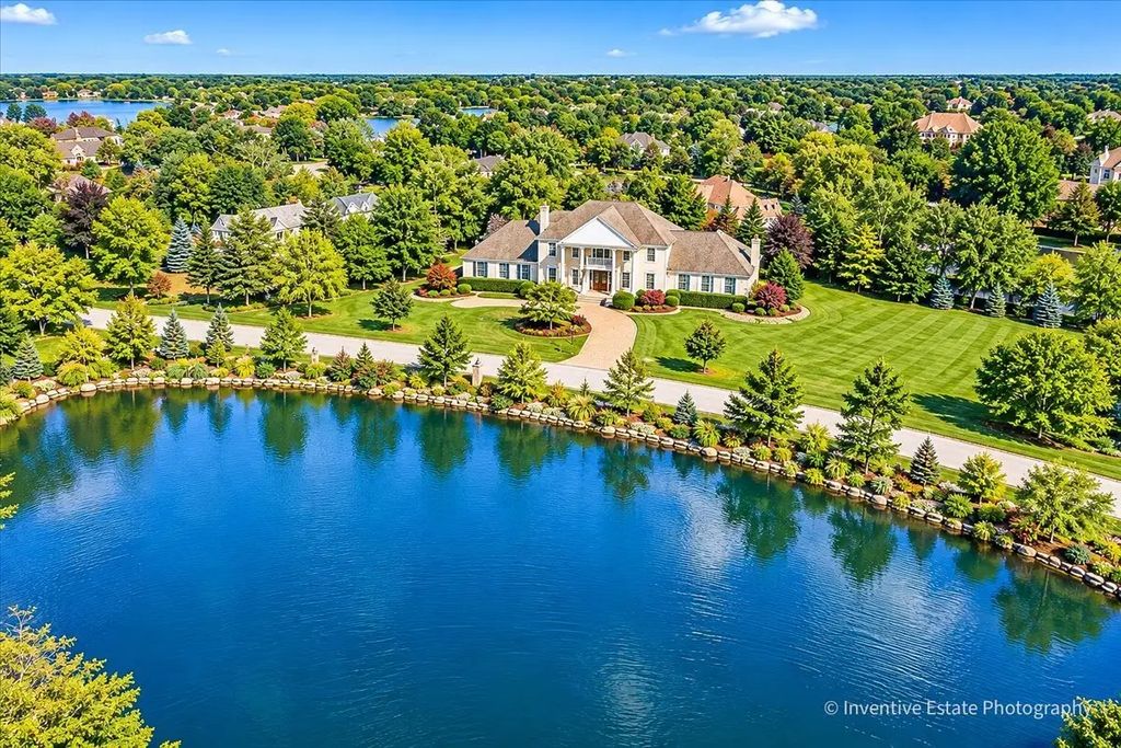 7 Willow Bay Drive, South Barrington