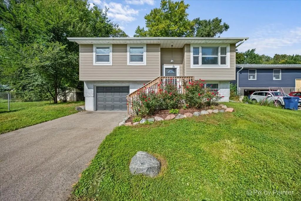 4121 N Johnsburg Road, Johnsburg