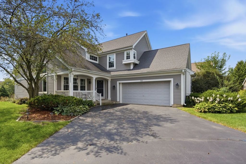731 Nashua Court, Crystal Lake