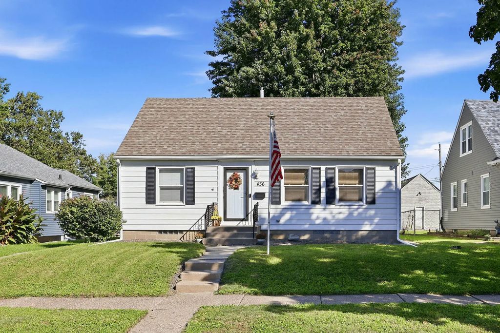 436 W Garfield Street, Davenport