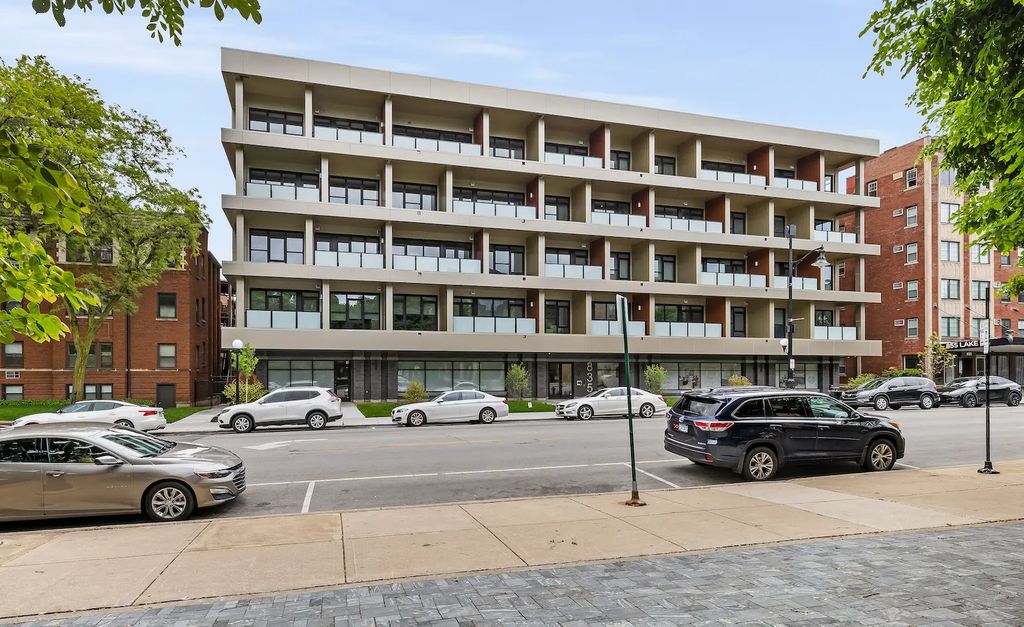 835 Lake Street 604, Oak Park