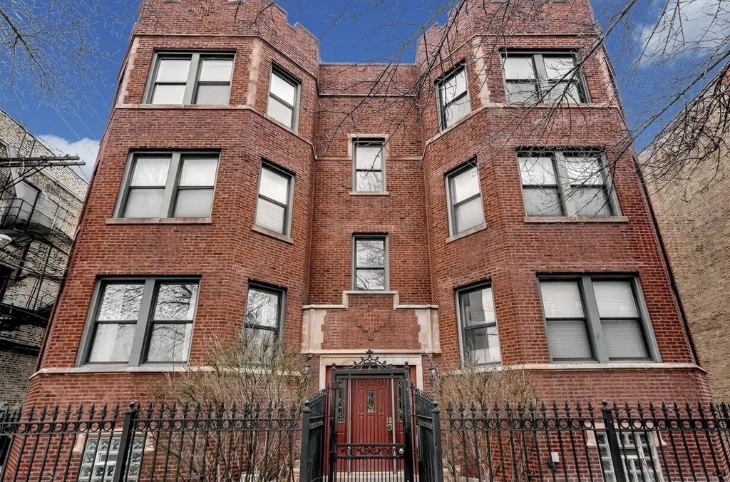 2714 N Sawyer Avenue 3a, Chicago