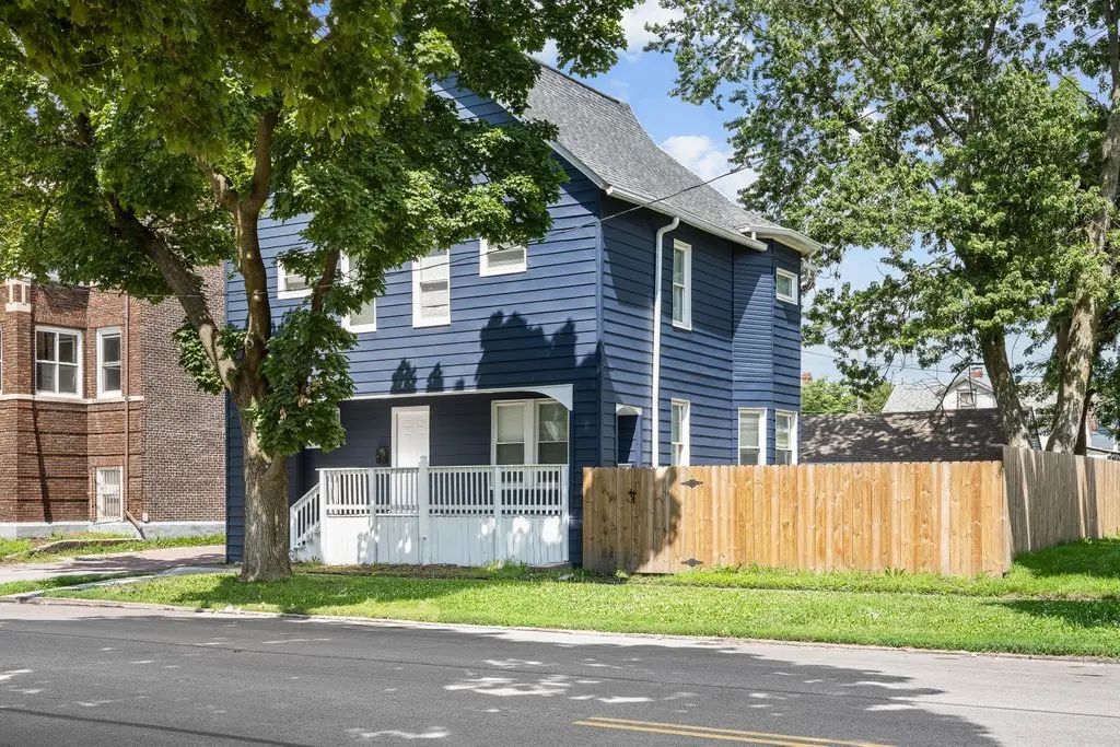 1415 N Main Street, Davenport