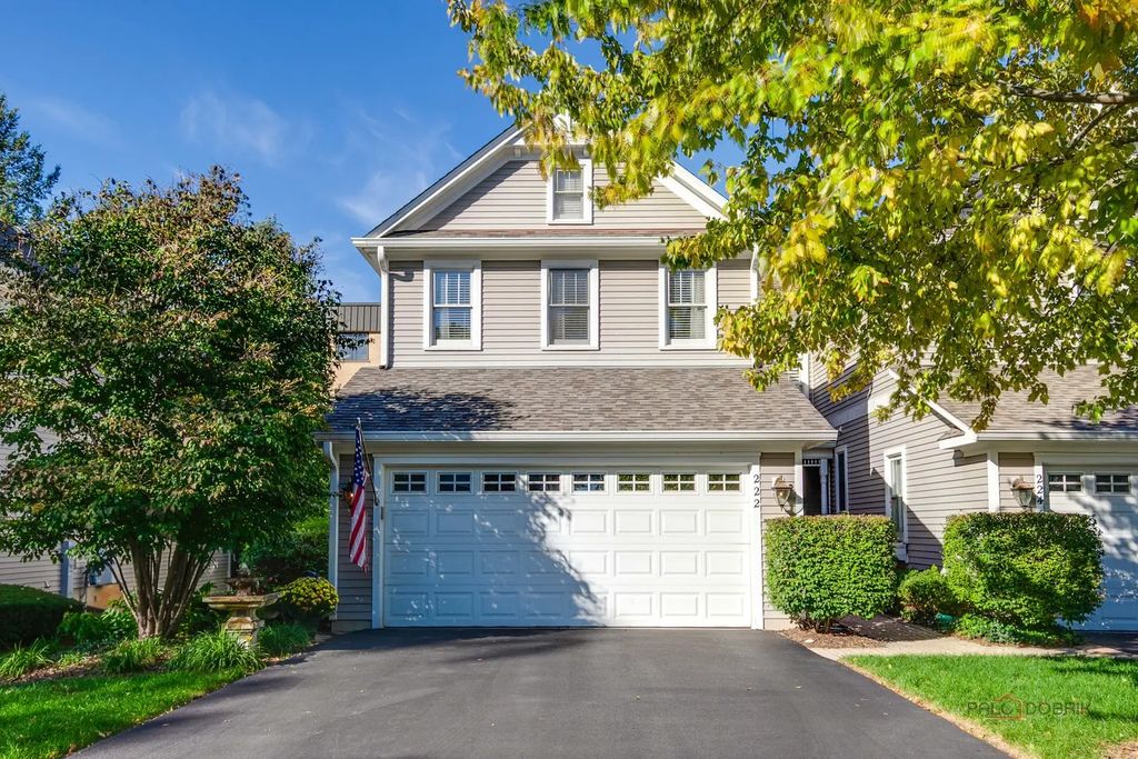 222 E Church Street 222, Libertyville