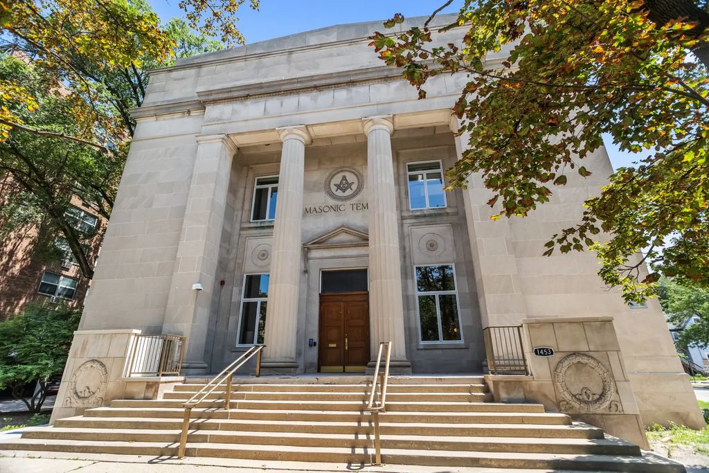 1453 Maple Avenue B06, Evanston, 60201