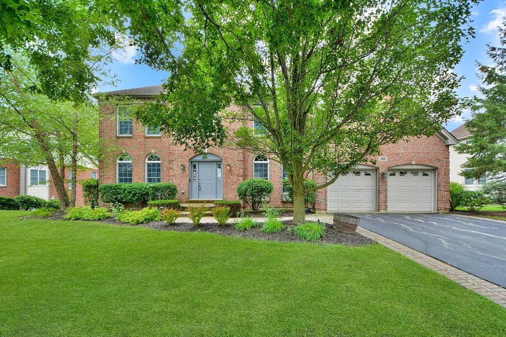 88 Open Parkway S, Hawthorn Woods