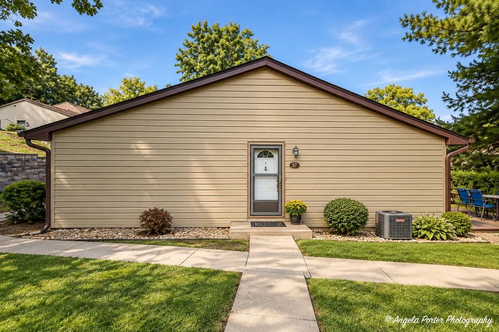 57 Mariner Lane 57, Fox Lake