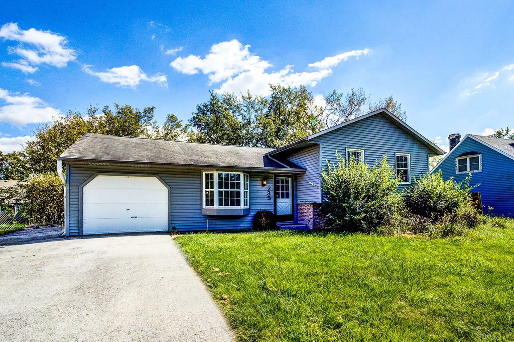 735 Bradley Avenue, Matteson