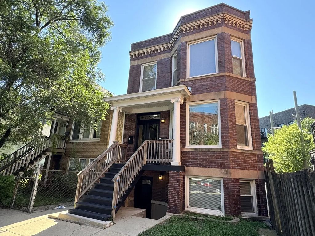 2765 W Francis Place 1, Chicago